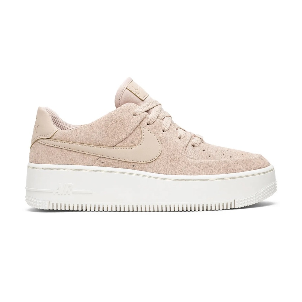 Nike Women's Beige Sneakers